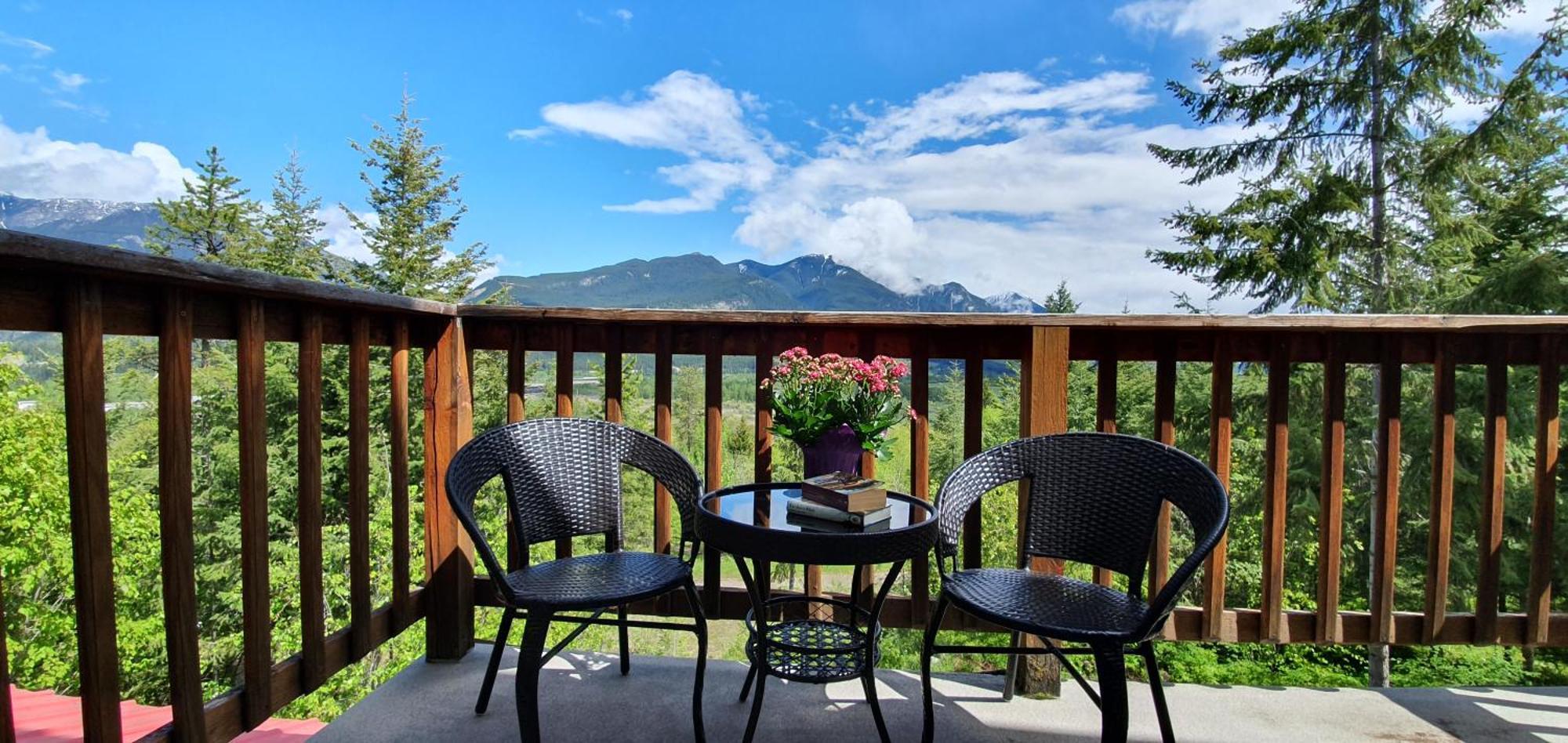 Alpine Meadows Lodge Golden Bagian luar foto