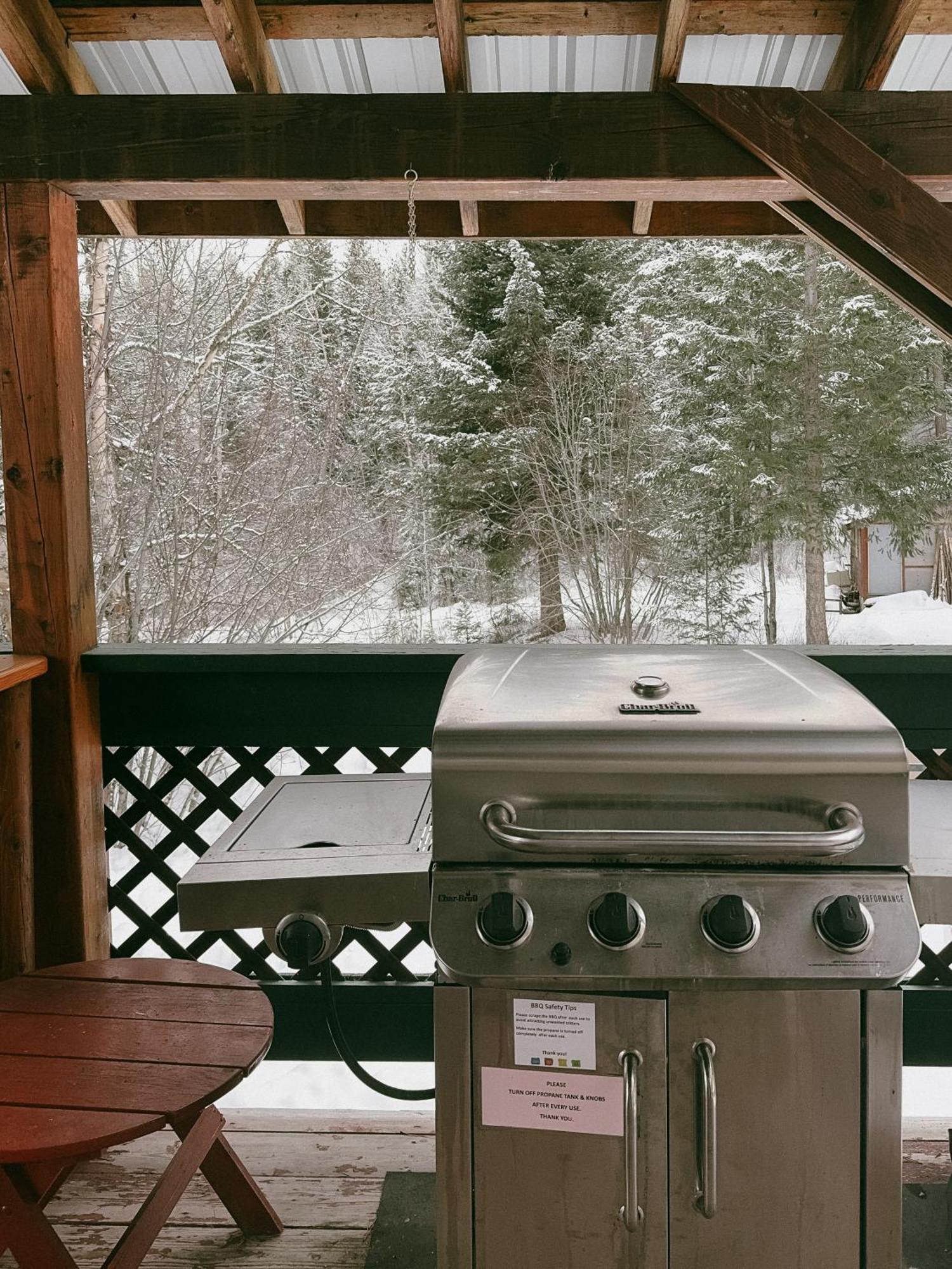 Alpine Meadows Lodge Golden Bagian luar foto