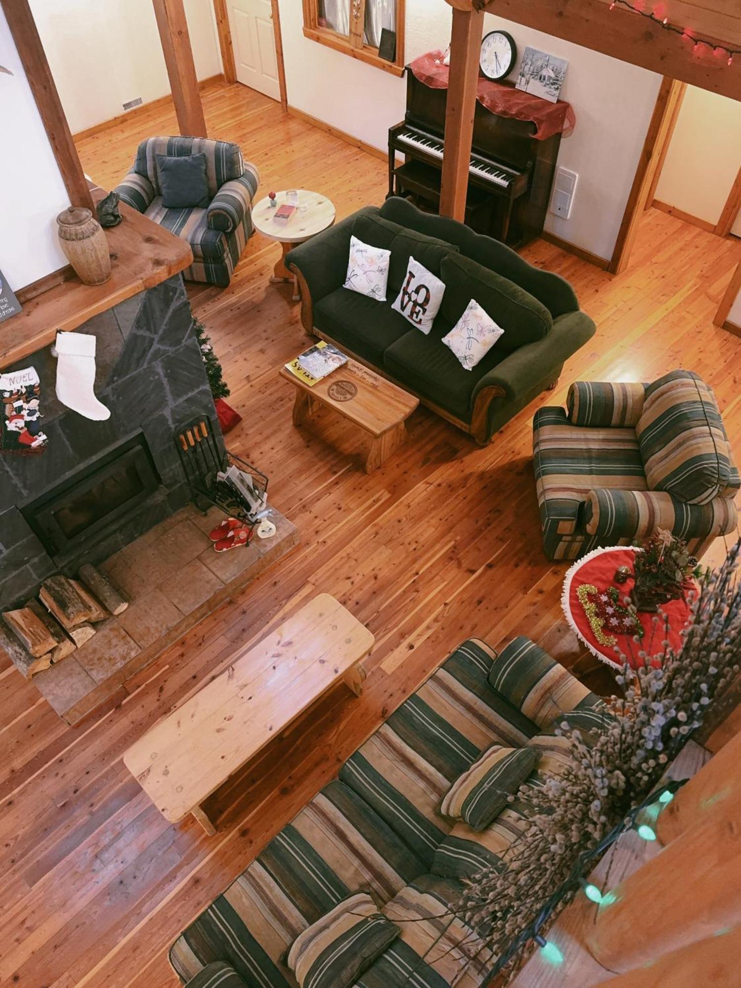 Alpine Meadows Lodge Golden Bagian luar foto
