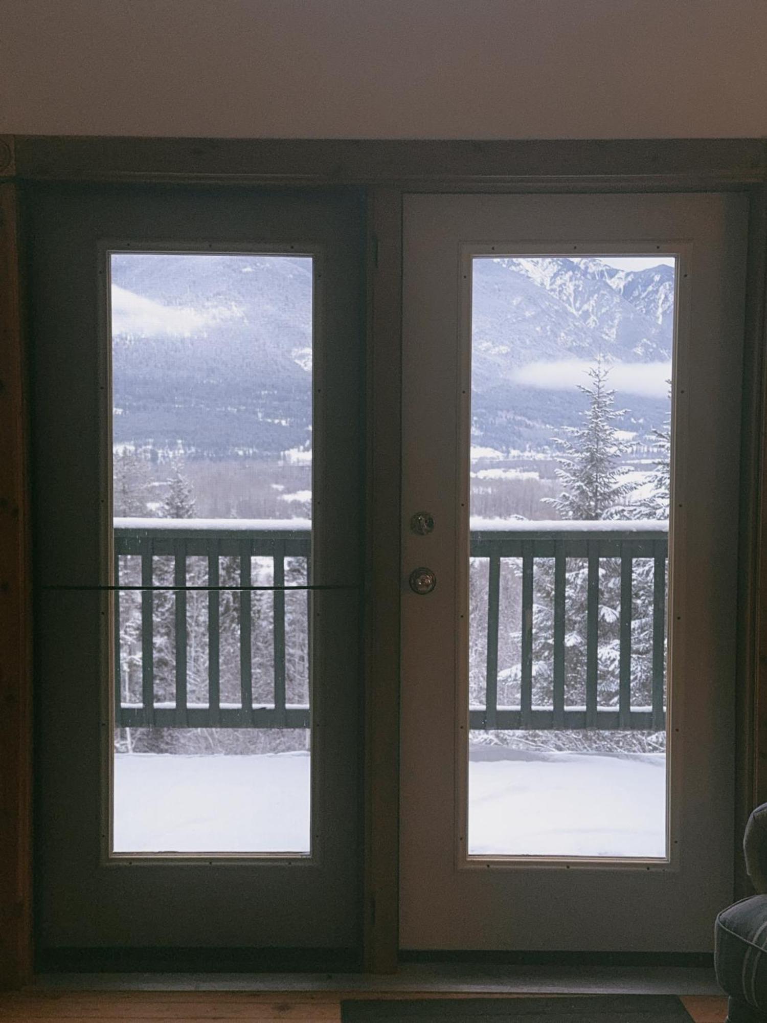Alpine Meadows Lodge Golden Bagian luar foto
