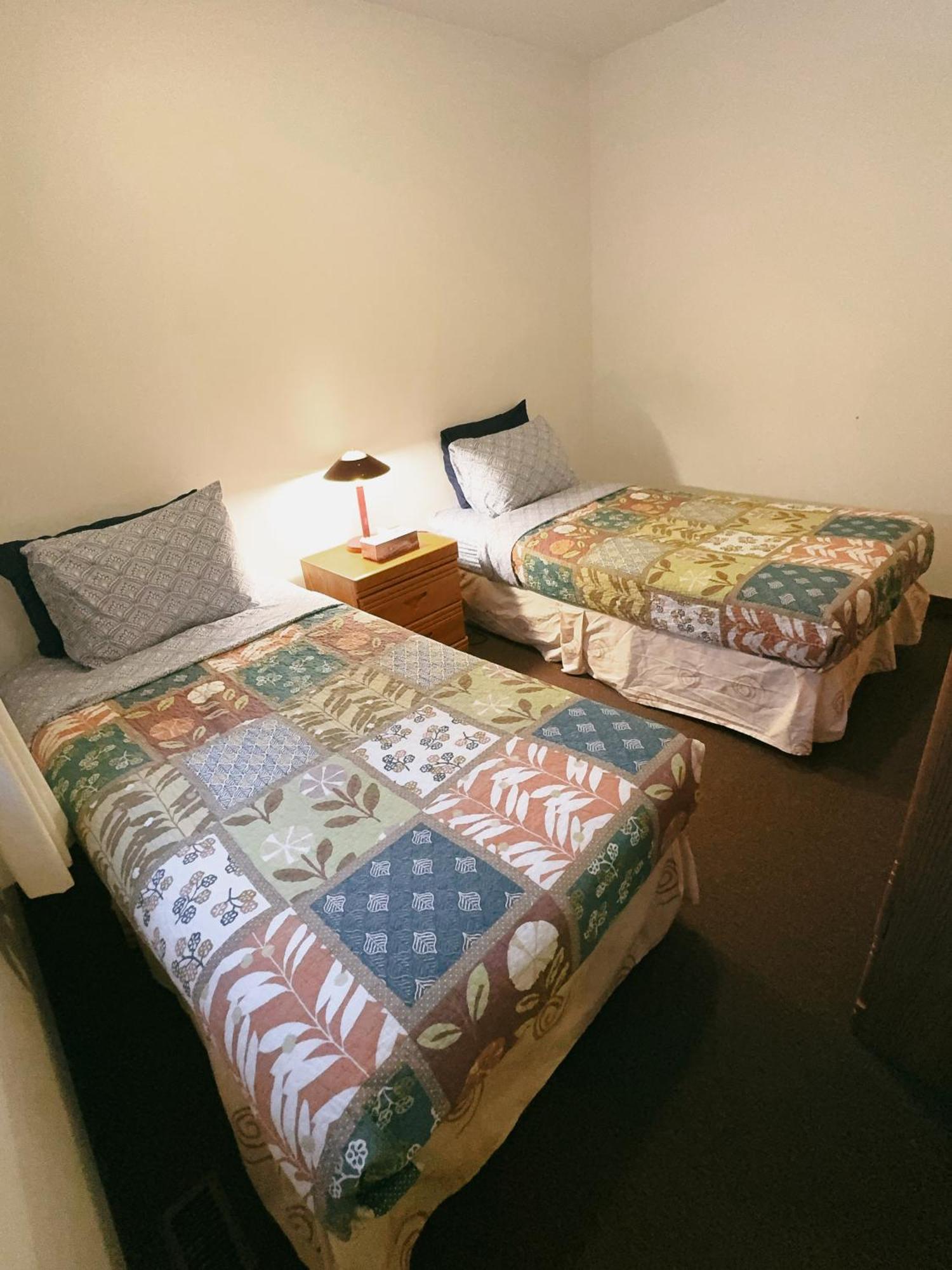 Alpine Meadows Lodge Golden Bagian luar foto